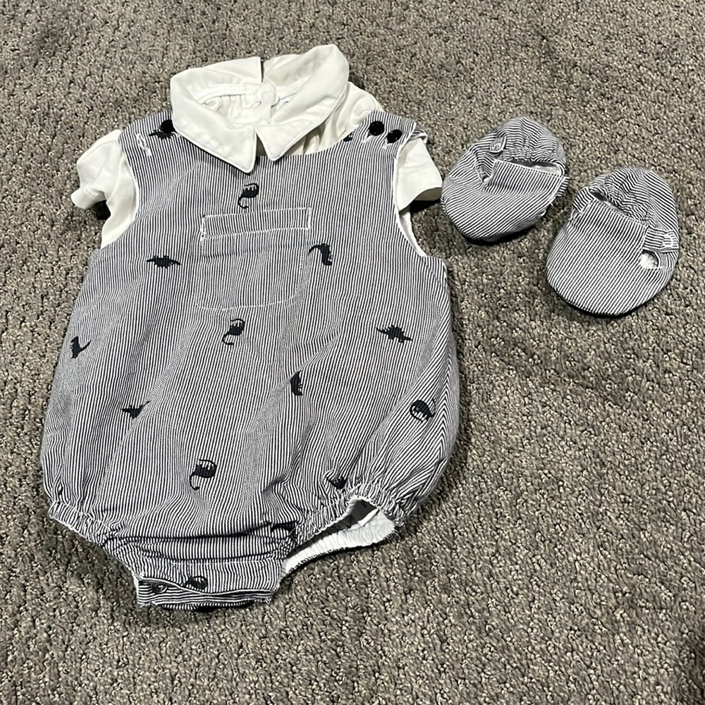 Tommy Bahama Dinosaur Romper 3-6M set - Picture 1 of 4
